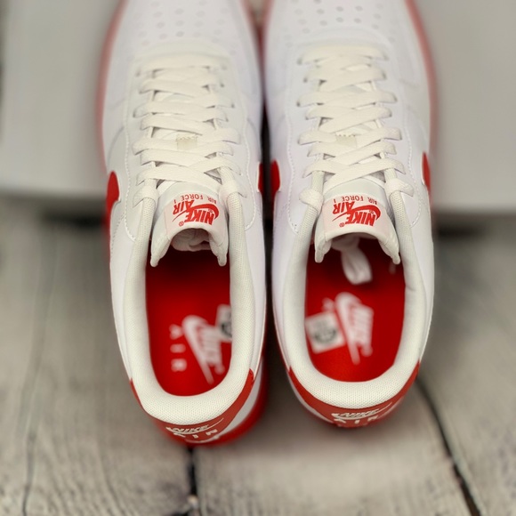 Nike Air Force 1 Low "White Red Sole" - Picture 6 of 9